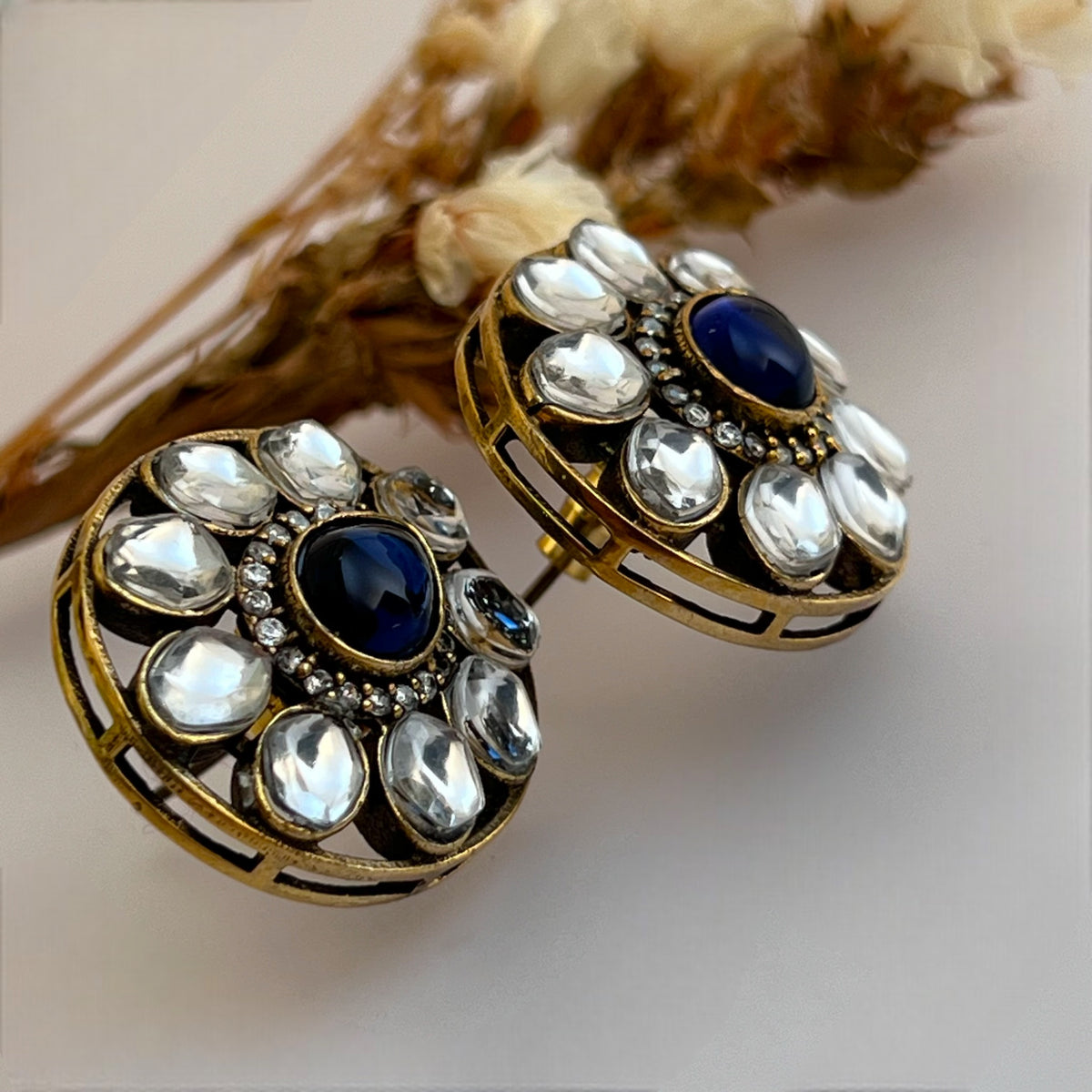 YASODHA GOLD-TONED KUNDAN MONALISA PREMIUM STUDS WITH AD STONES ER566