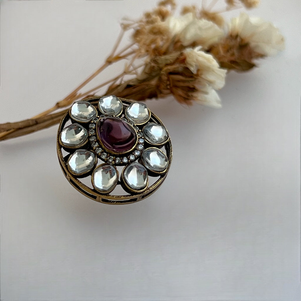 YASODHA GOLD-TONED KUNDAN MONALISA PREMIUM STUDS WITH AD STONES ER566