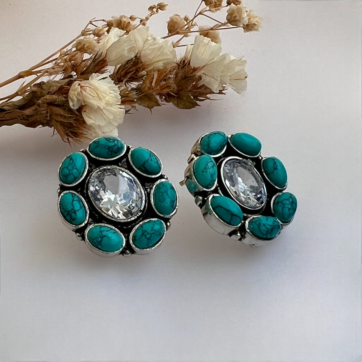 YONITA GOLD-TONED MONALISA PREMIUM STUDS WITH AD STONES ER568