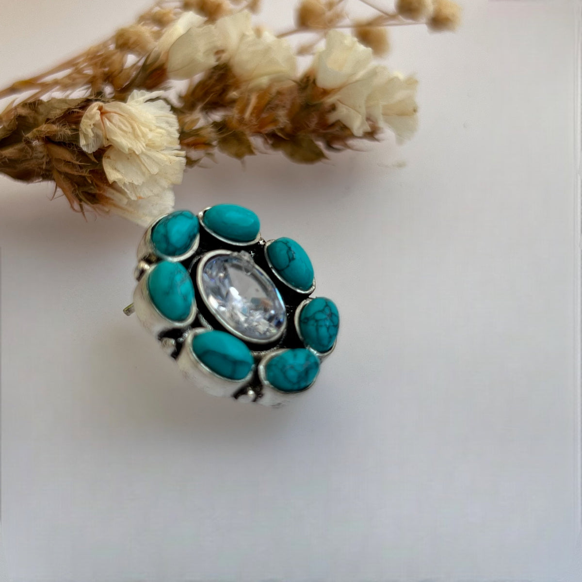 YONITA GOLD-TONED MONALISA PREMIUM STUDS WITH AD STONES ER568