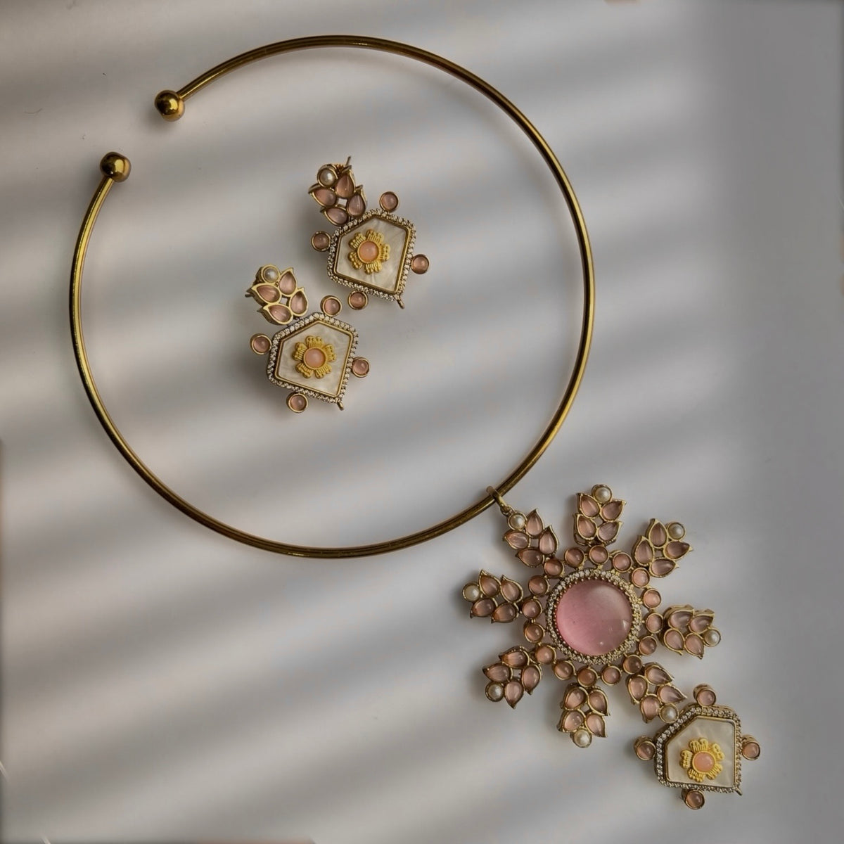 ASHIHA BIJOUX MONALISA NECKLACE/HASLI WITH EARRINGS NL326