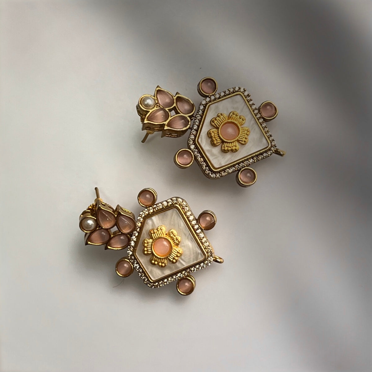 ASHIHA BIJOUX MONALISA NECKLACE/HASLI WITH EARRINGS NL326