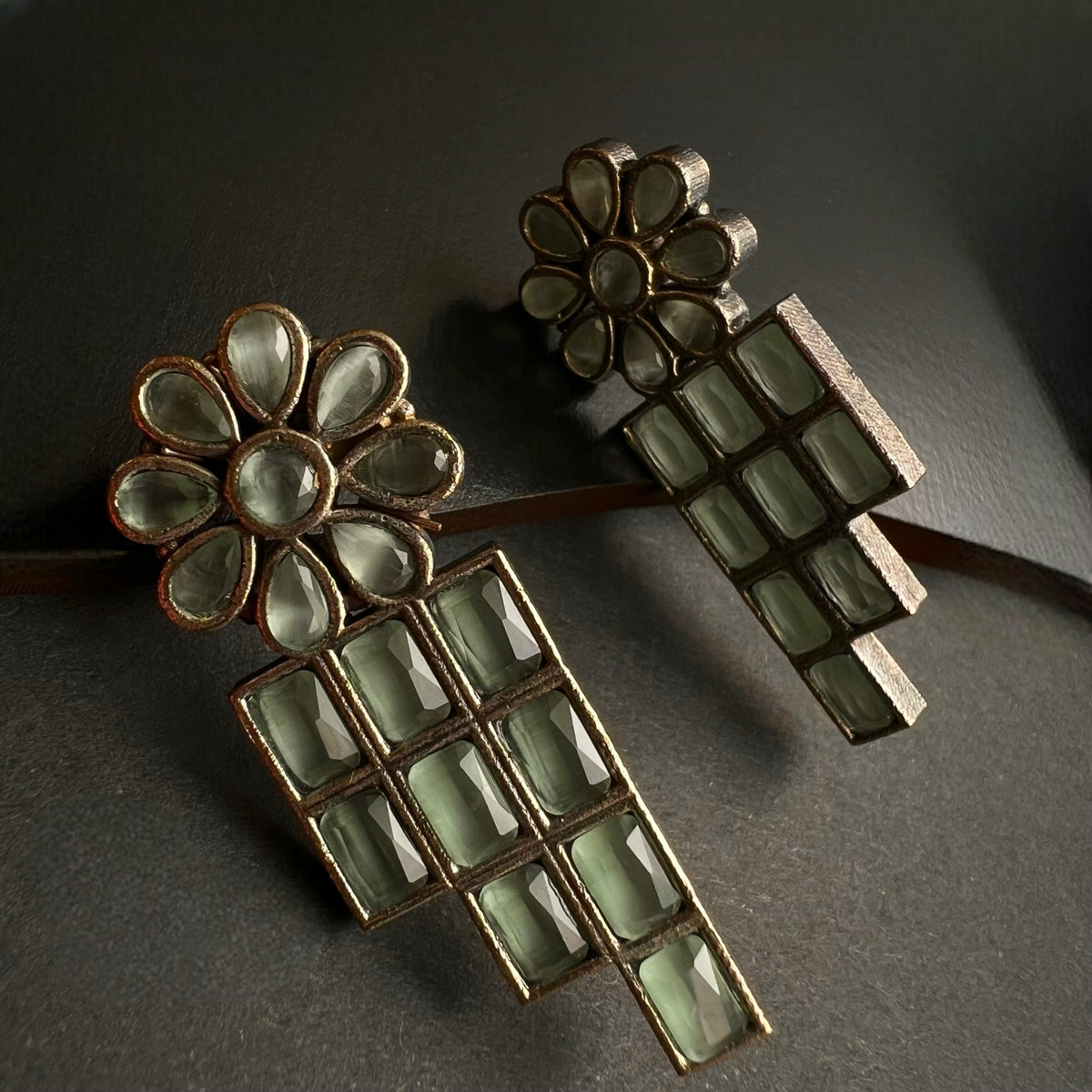 SHANAYA SILVER LOOK ALIKE RAW AND RUSTIC ANTIQUE SEMI HANDMADE EARRINGS ER442