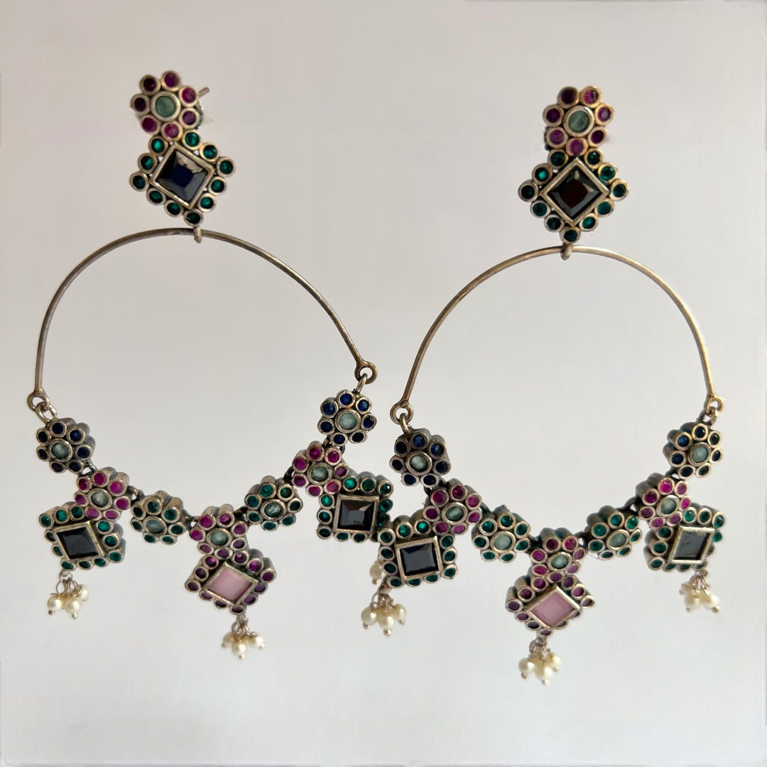 RADIANT ROUNDS SILVER LOOK ALIKE HANDMADE LOOP EARRING ER210