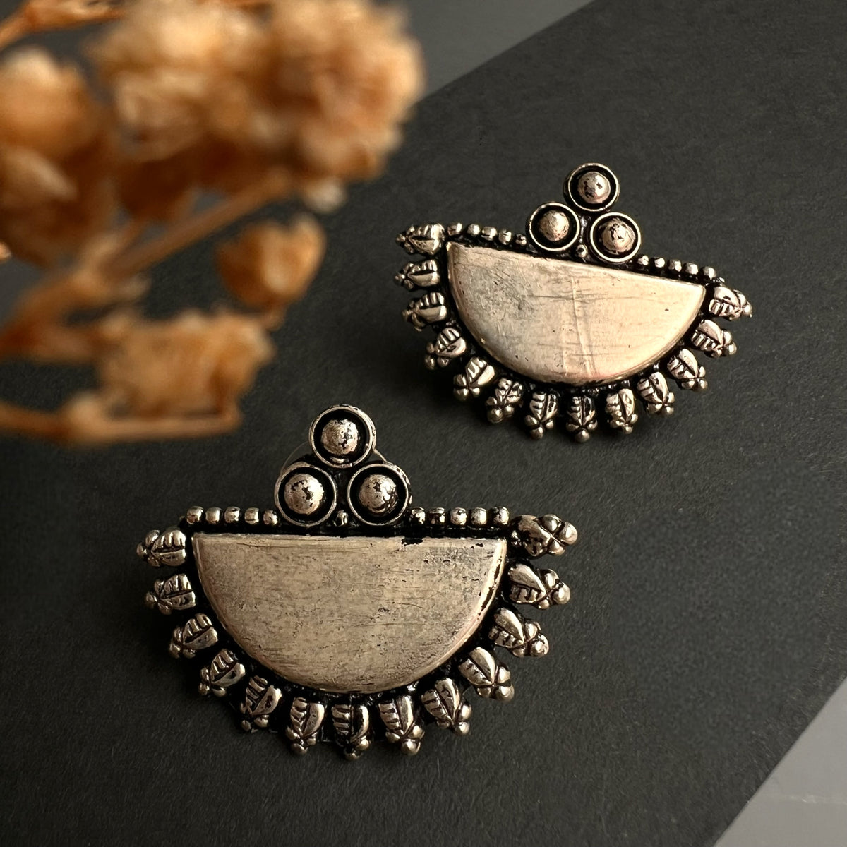 THARA RAW ANTIQUE FINISH HANDMADE STUDS ER256