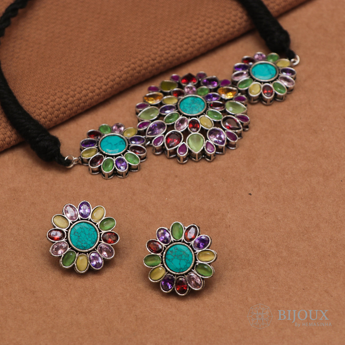 RICHU SILVER LOOK ALIKE RAW AND RUSTIC SEMI HANDMADE STATEMENT CHOKER / NECKPIECE CH56