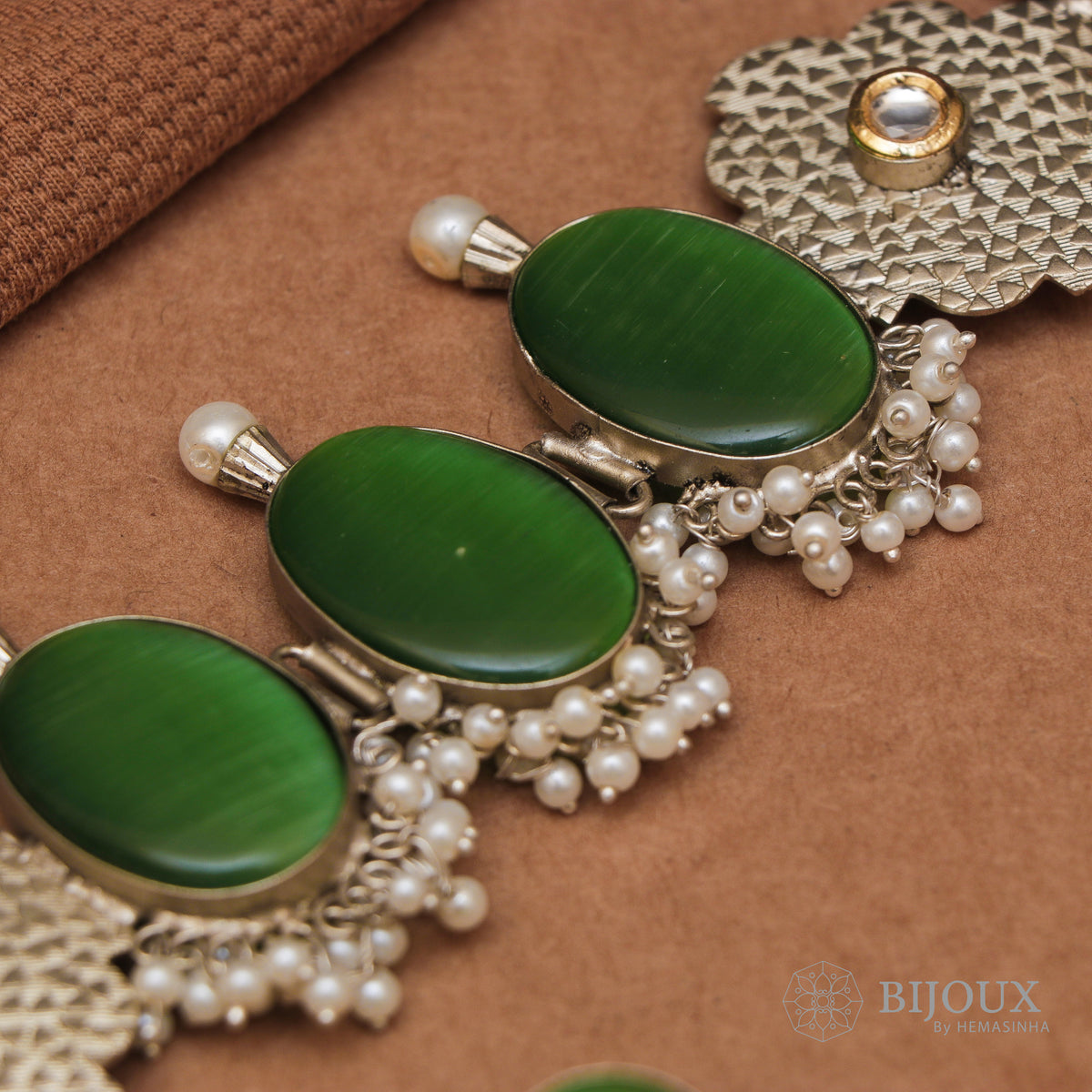 KATHIRA BIJOUX PREMIUM AND EXCLUSIVE HANDMADE CHOKER WITH EARRINGS CH60