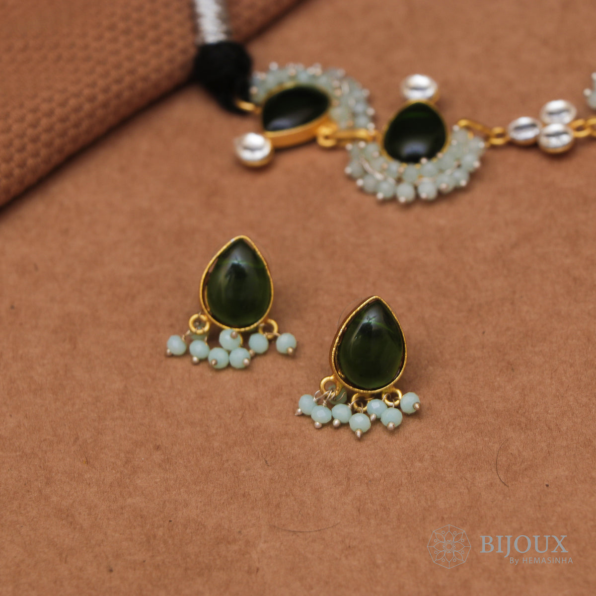 QUEENS BIJOUX HANDMADE MONALISA MINIMALIST CHOKER WITH EARRINGS CH46