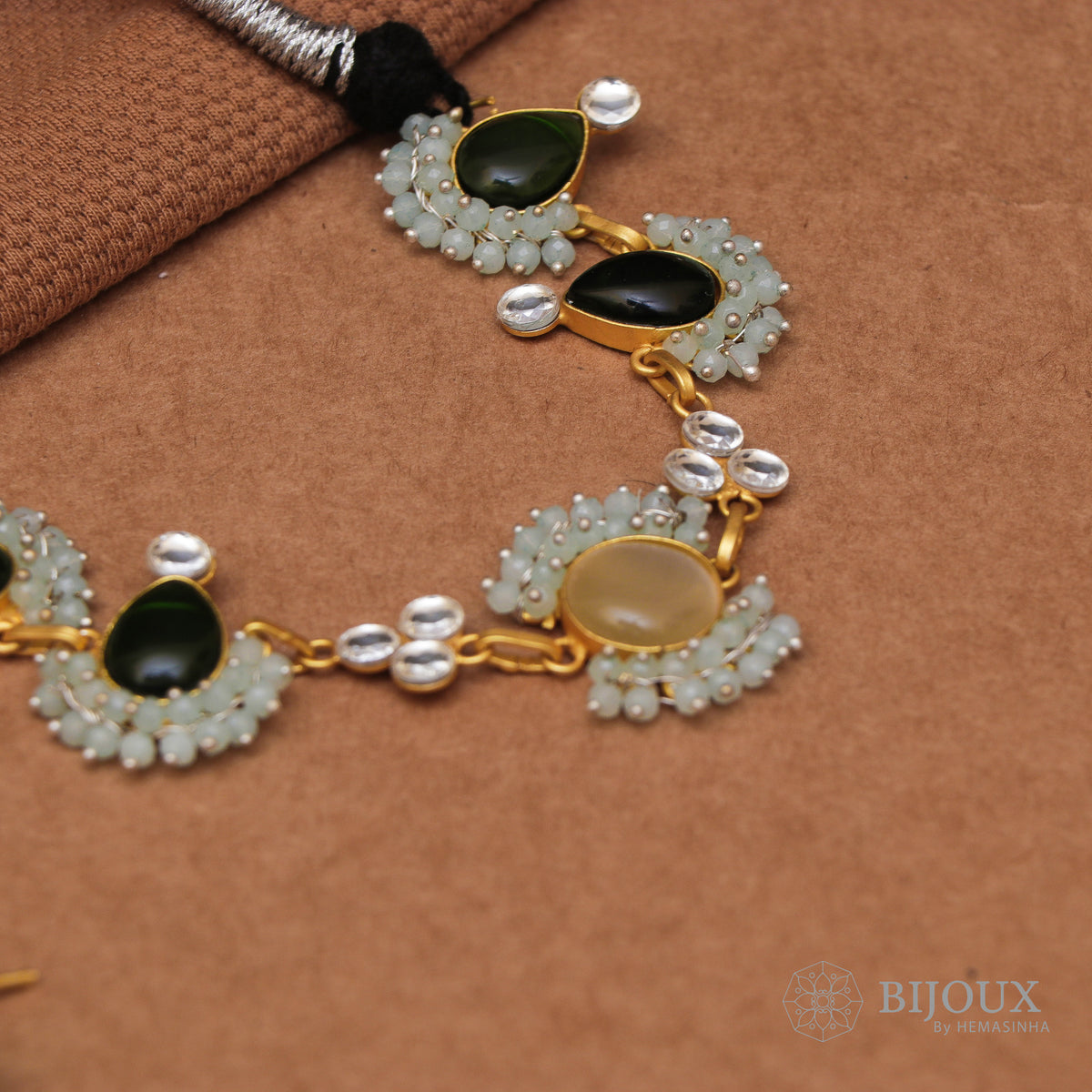 QUEENS BIJOUX HANDMADE MONALISA MINIMALIST CHOKER WITH EARRINGS CH46