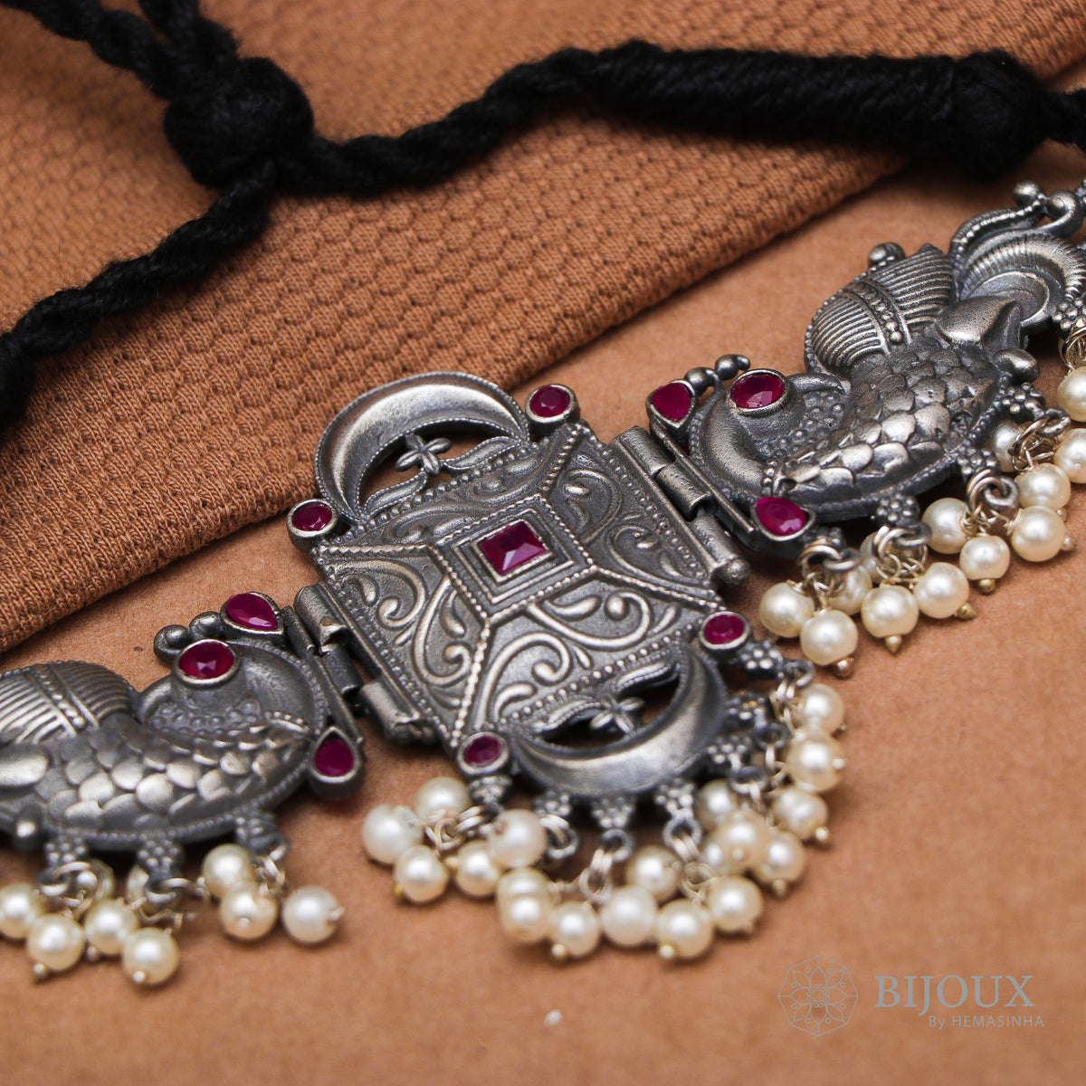 AGANA BIJOUX PREMIUM SEMI HANDMADE CHOKER WITH EARRINGS CH64