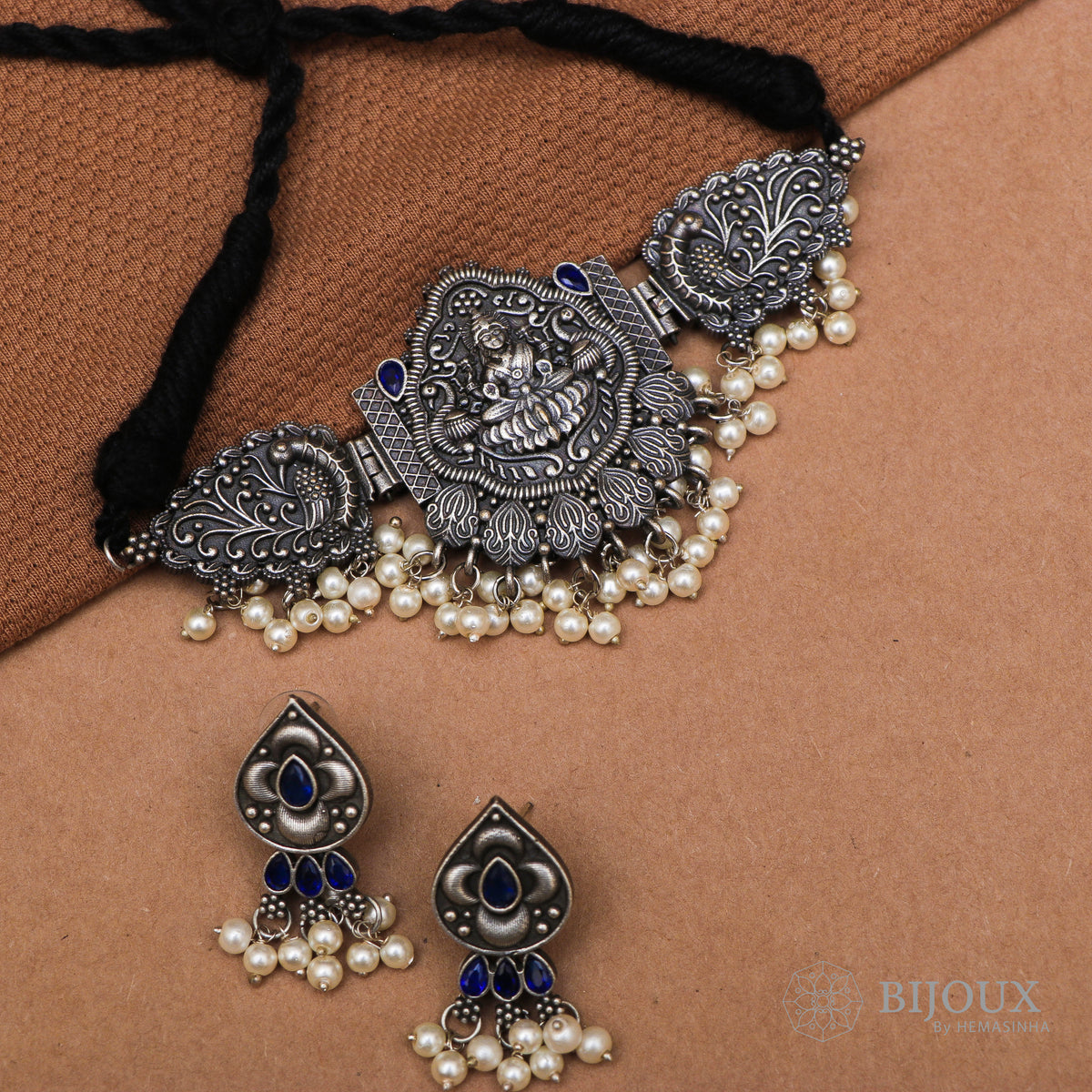 NANDHINI BIJOUX PREMIUM SEMI HANDMADE CHOKER WITH EARRINGS CH66