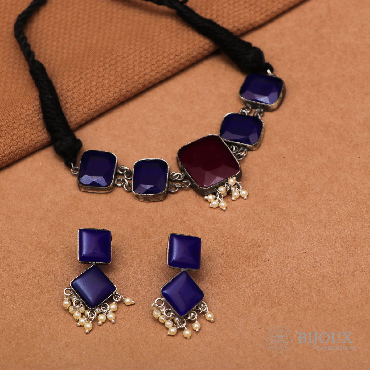 NIRAYA BIJOUX PREMIUM AND EXCLUSIVE HANDMADE RUSTIC CHOKER WITH EARRINGS CH78