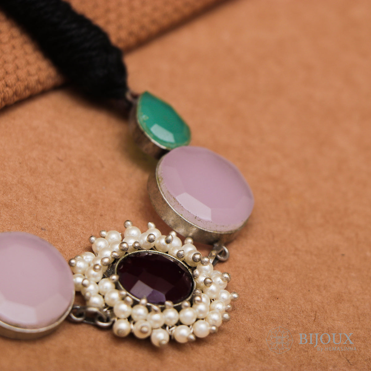 NITHARA BIJOUX PREMIUM AND EXCLUSIVE HANDMADE CHOKER CH76