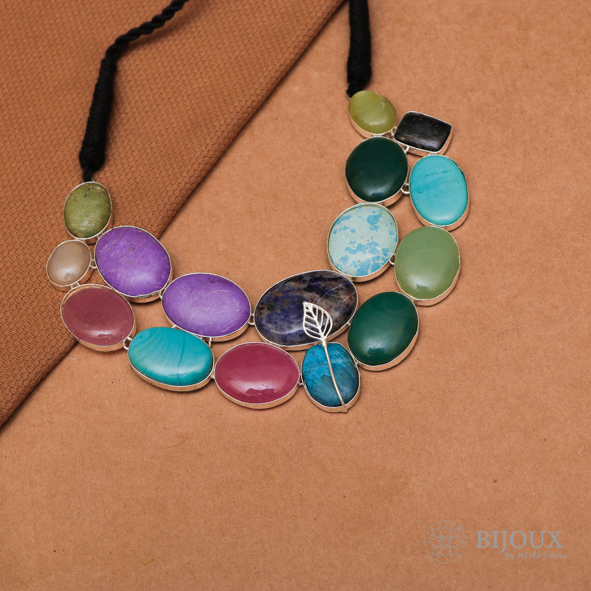 NADDY PREMIUM RAW STONE HANDMADE FAUX SILVER  RUSTIC FINISH NECKLACE NL89