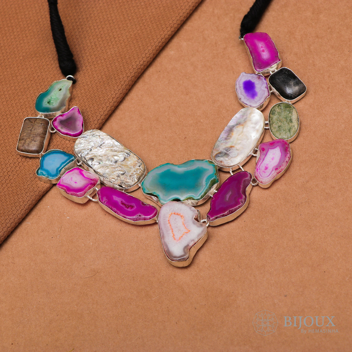 NADDY PREMIUM RAW STONE HANDMADE FAUX SILVER  RUSTIC FINISH NECKLACE NL89