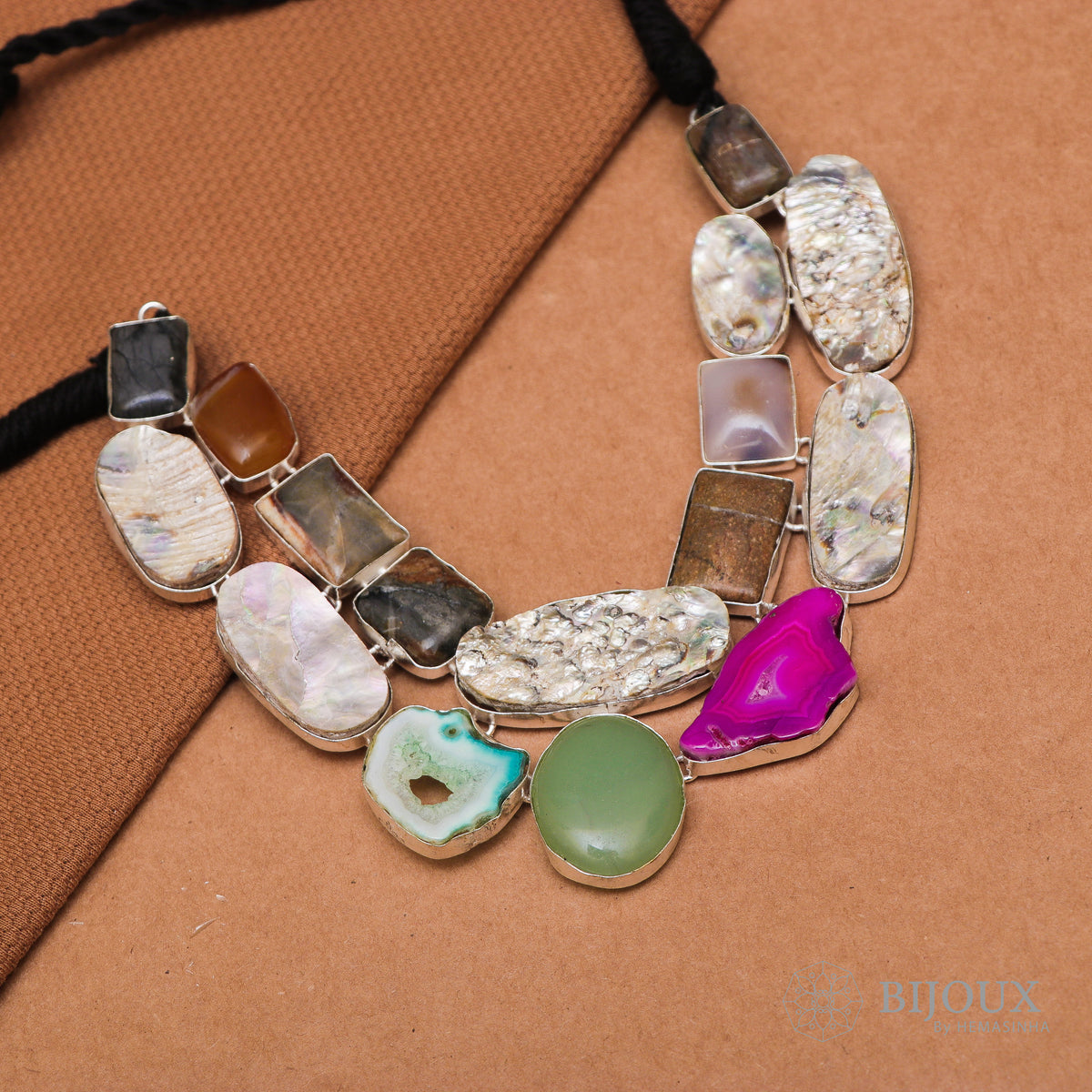 NADDY PREMIUM RAW STONE HANDMADE FAUX SILVER  RUSTIC FINISH NECKLACE NL89