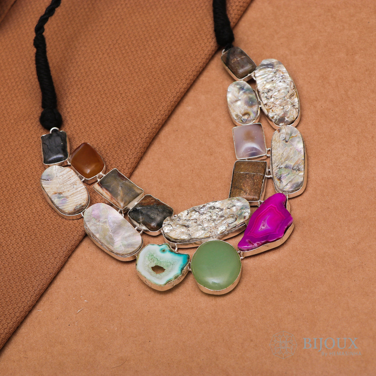 NADDY PREMIUM RAW STONE HANDMADE FAUX SILVER  RUSTIC FINISH NECKLACE NL89