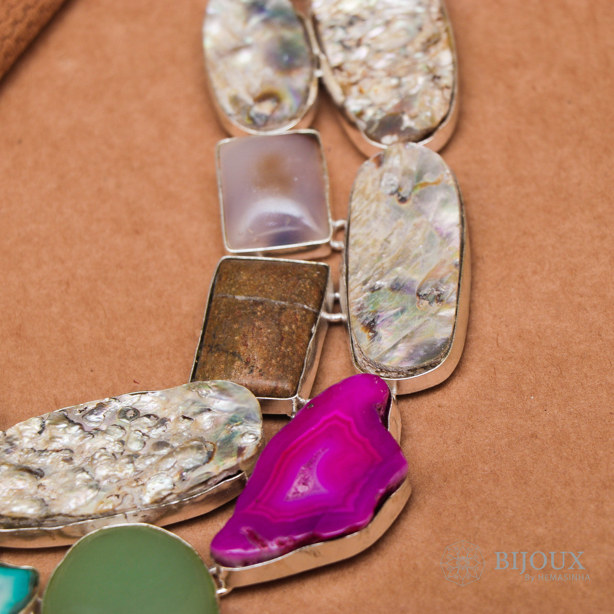 NADDY PREMIUM RAW STONE HANDMADE FAUX SILVER  RUSTIC FINISH NECKLACE NL89