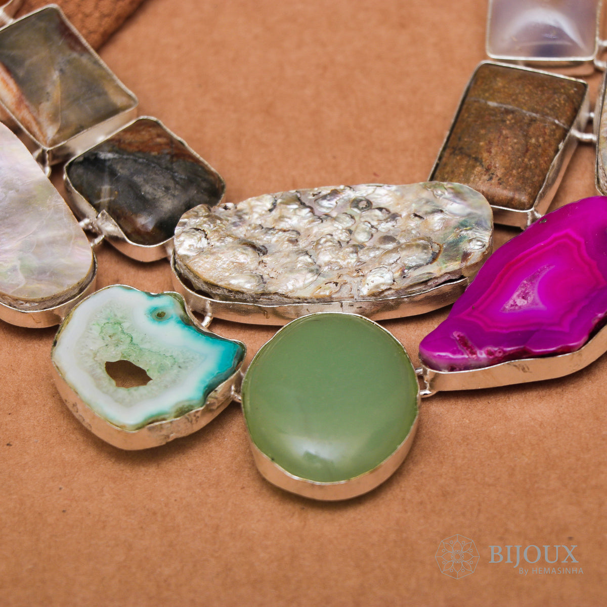 NADDY PREMIUM RAW STONE HANDMADE FAUX SILVER  RUSTIC FINISH NECKLACE NL89