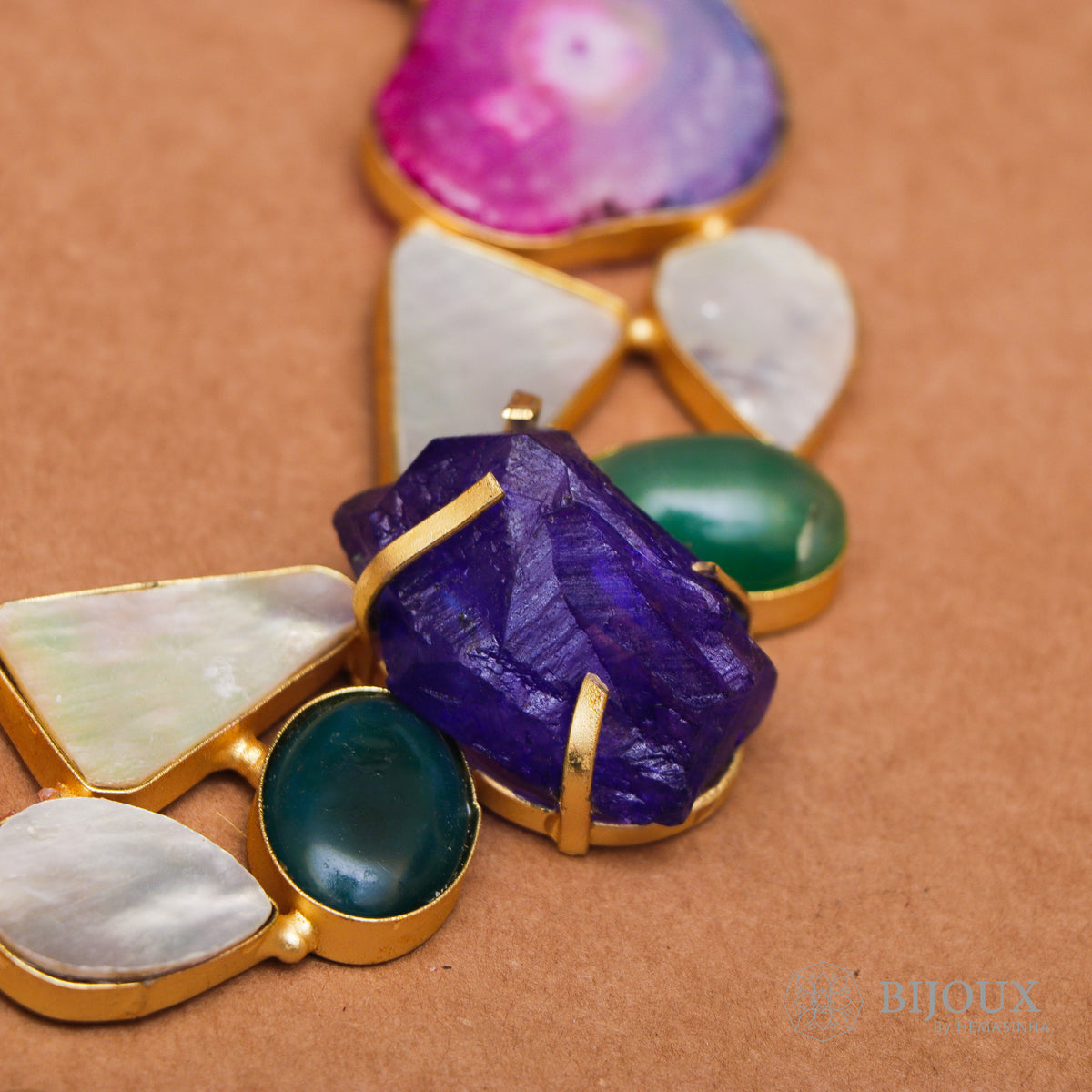 THEERA PROJECTED STONE HANDMADE RUSTIC FINISH GOLD TONED  NECKLACE NL90