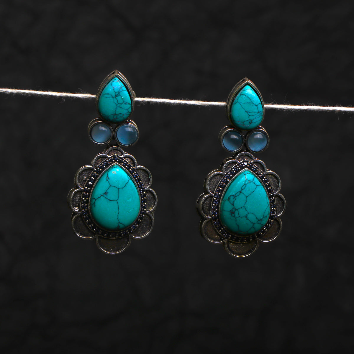 PETAL CRESENT SEMI HANDMADE  OXIDISED EARRING ER137