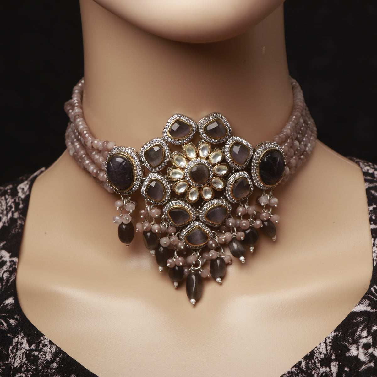 LEAH ONEX BEADS POLKI BIJOUX PREMIUM AND EXCLUSIVE HANDMADE CHOKER  WITH EARRINGS CH211