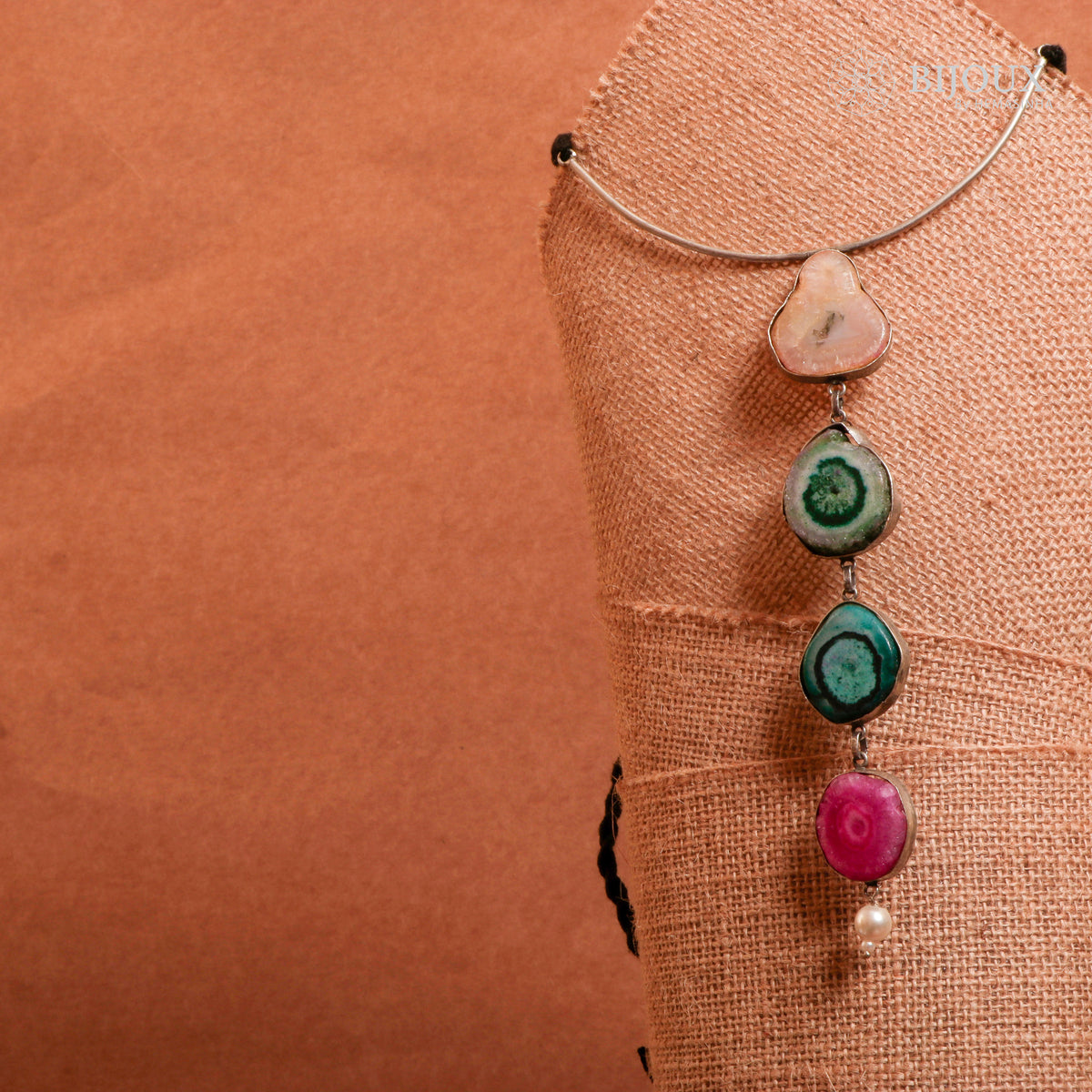 NIKHARA HAND MADE AND HAND HAMMERED SILVER LOOK ALIKE RUSTIC ANTIQUE NL84