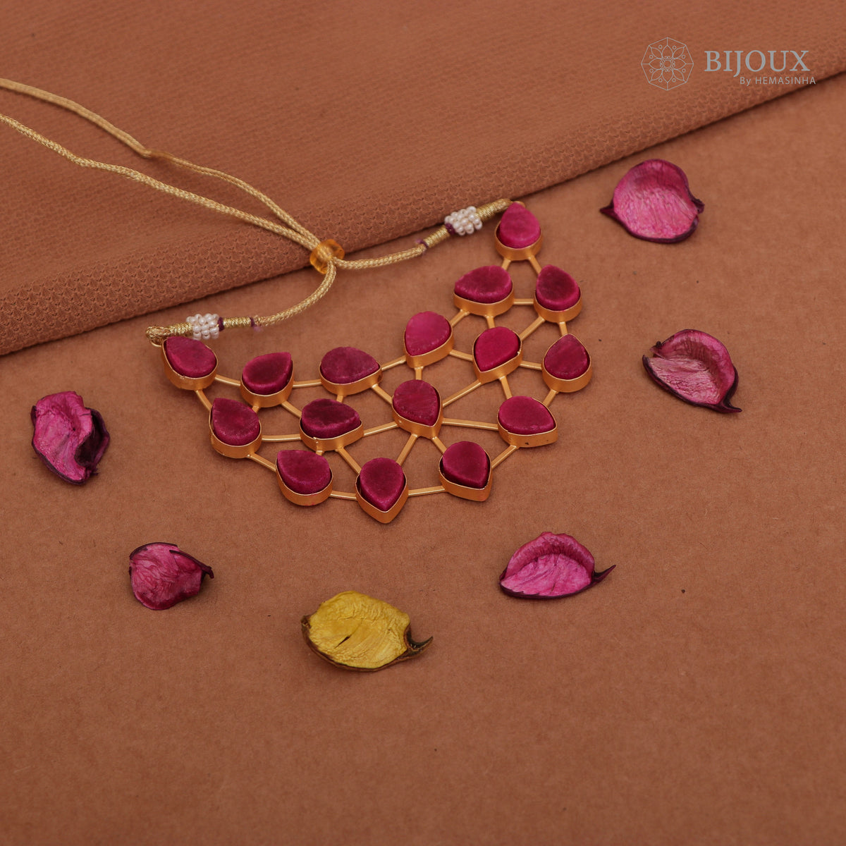 PREMAM RAW STONE HANDMADE RAW AND RUSTIC FINISH NECKLACE NL44