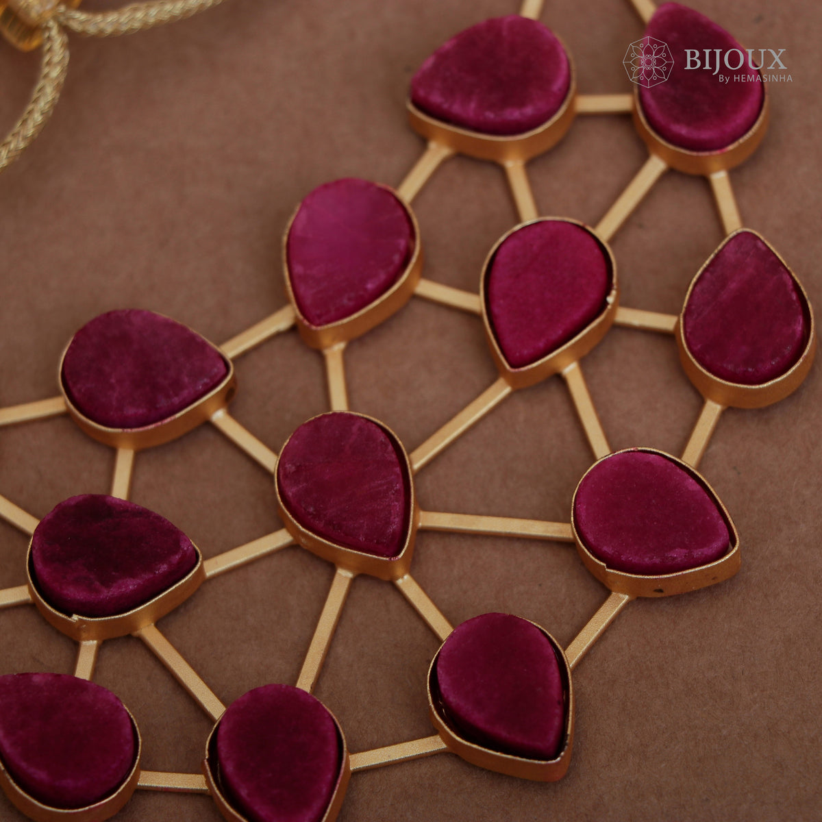 PREMAM RAW STONE HANDMADE RAW AND RUSTIC FINISH NECKLACE NL44