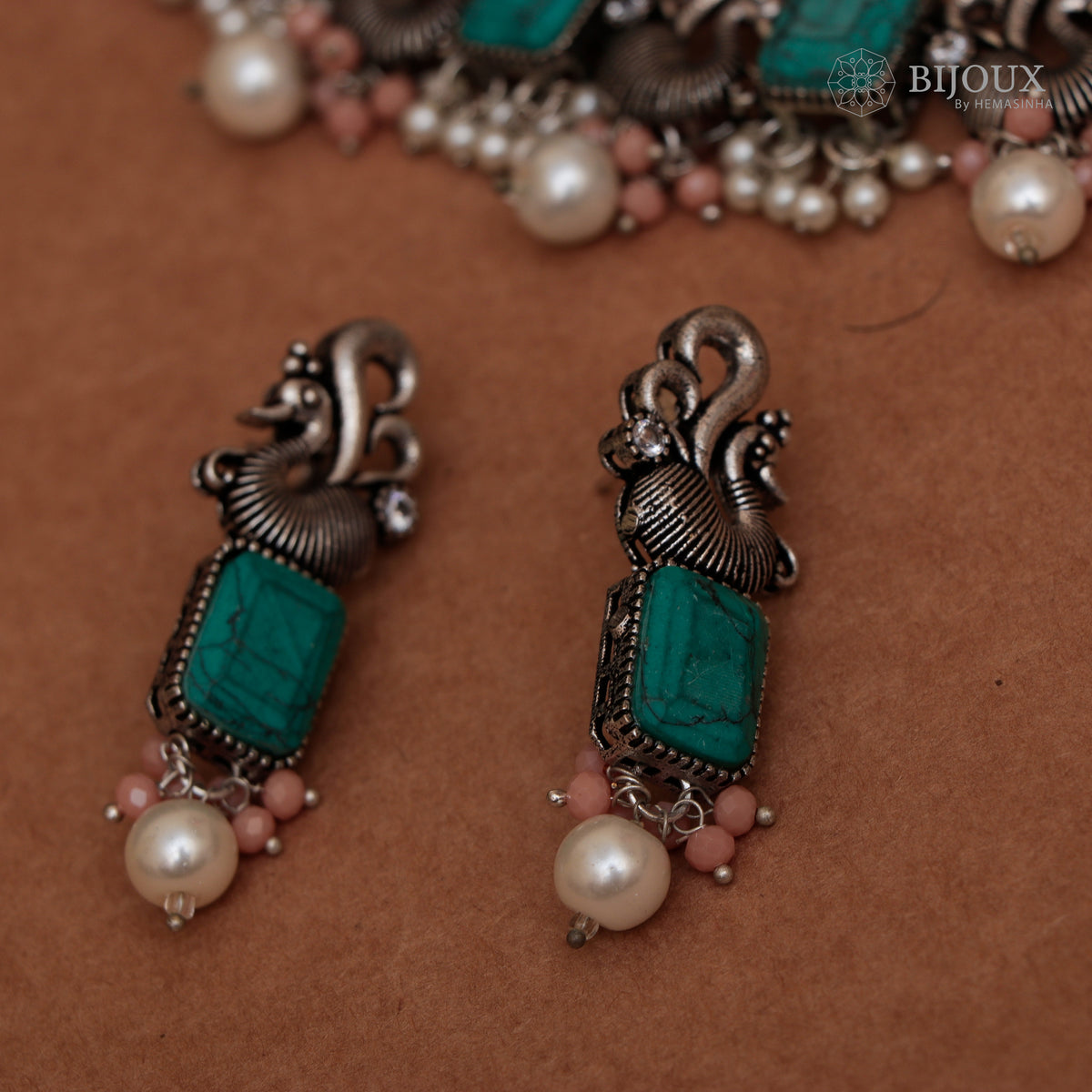 PRIKA BLACK POLISH RUSTIC LOOK NECKPIECE NECKLACE NL85