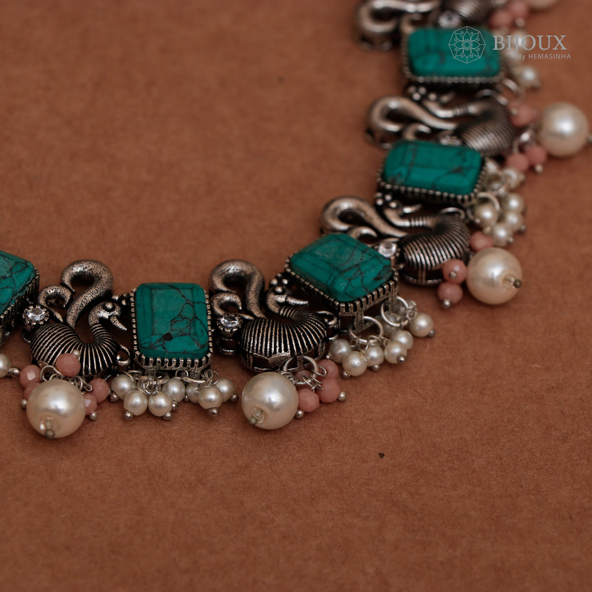 PRIKA BLACK POLISH RUSTIC LOOK NECKPIECE NECKLACE NL85