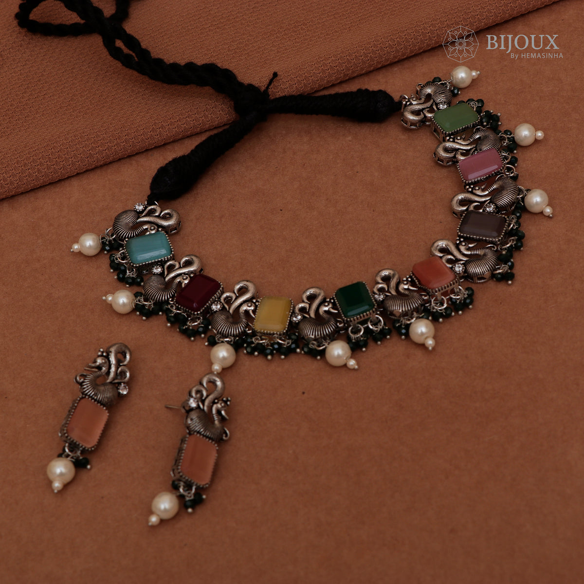 PRIKA BLACK POLISH RUSTIC LOOK NECKPIECE NECKLACE NL85