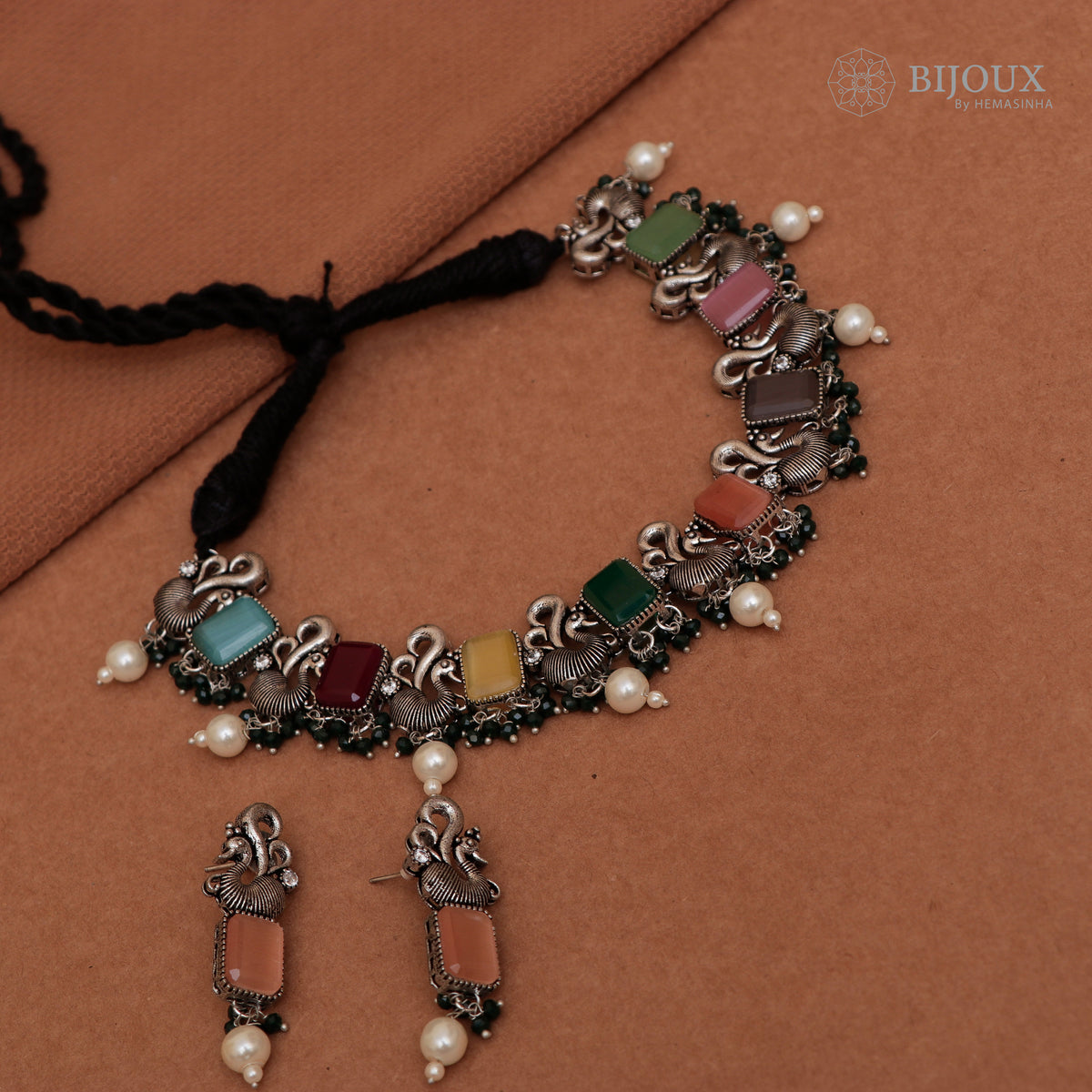 PRIKA BLACK POLISH RUSTIC LOOK NECKPIECE NECKLACE NL85