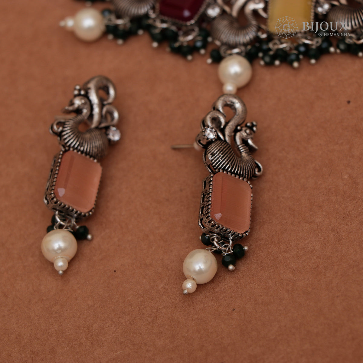 PRIKA BLACK POLISH RUSTIC LOOK NECKPIECE NECKLACE NL85