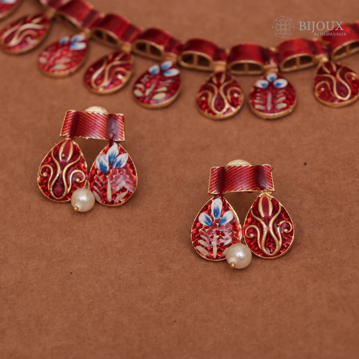 NILA HANDPAINTED RAW AND RUSTIC FINISH NECKLACE NL86