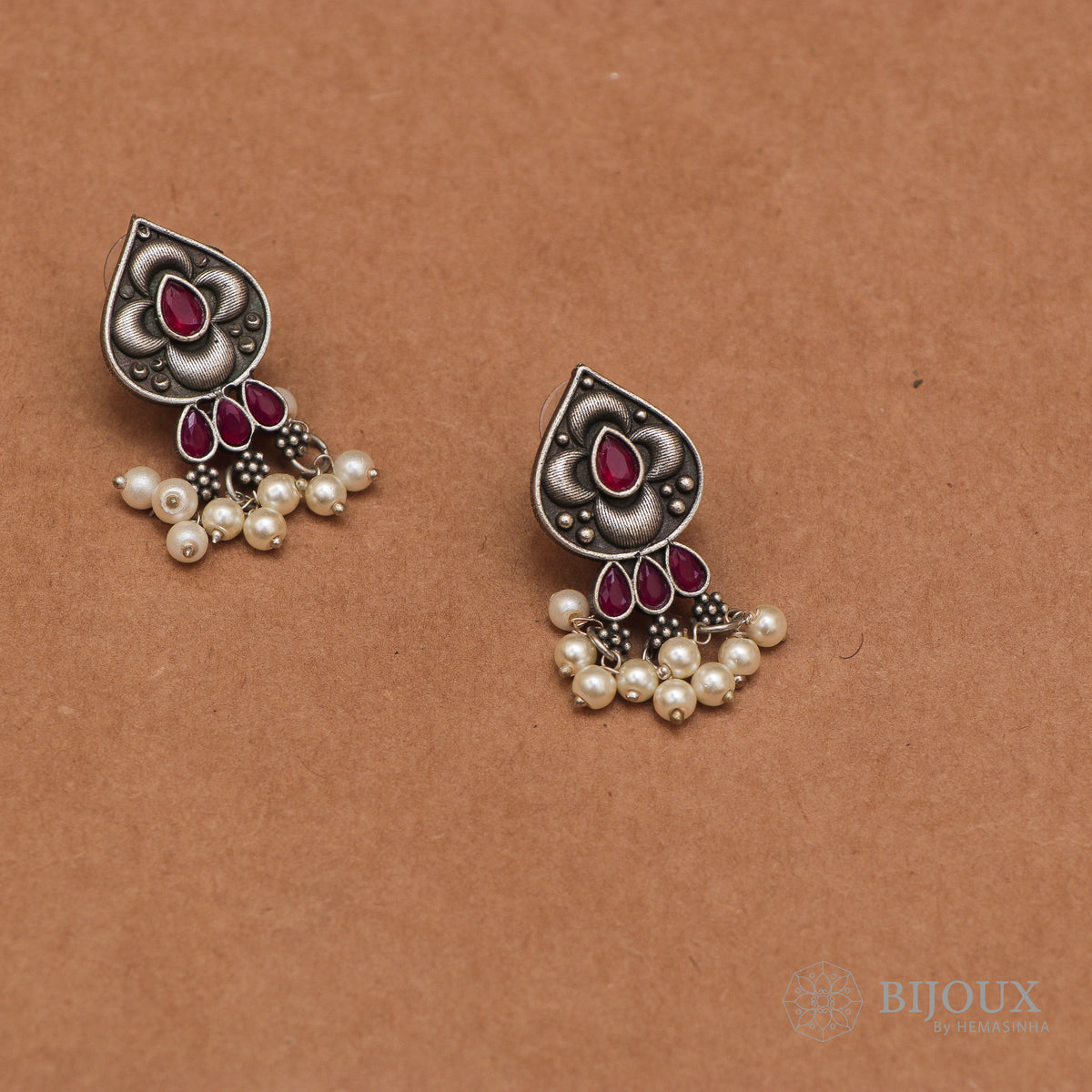 NANDHINI BIJOUX PREMIUM SEMI HANDMADE CHOKER WITH EARRINGS CH66