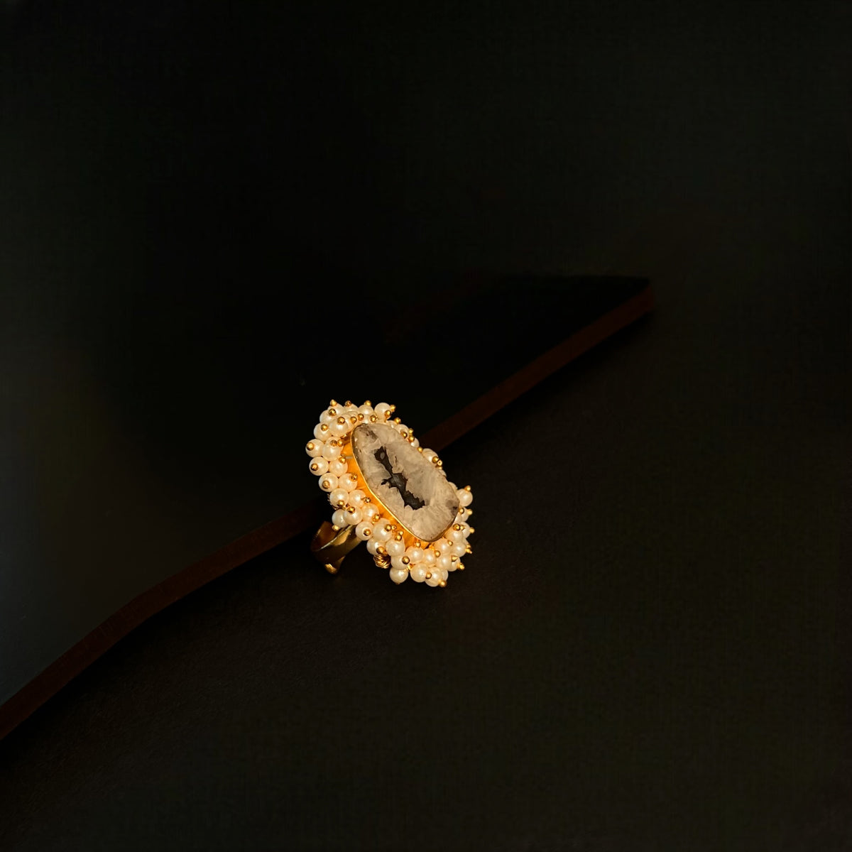 CIEL  AGATE PEARL WORK GOLD TONED RING R17