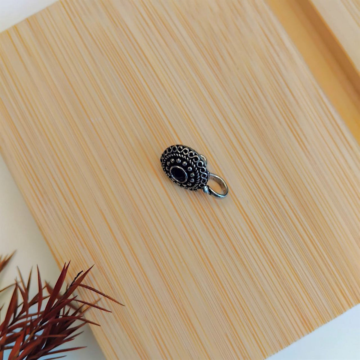 BLAMMI CLIP ON NOSE STUDS NS04