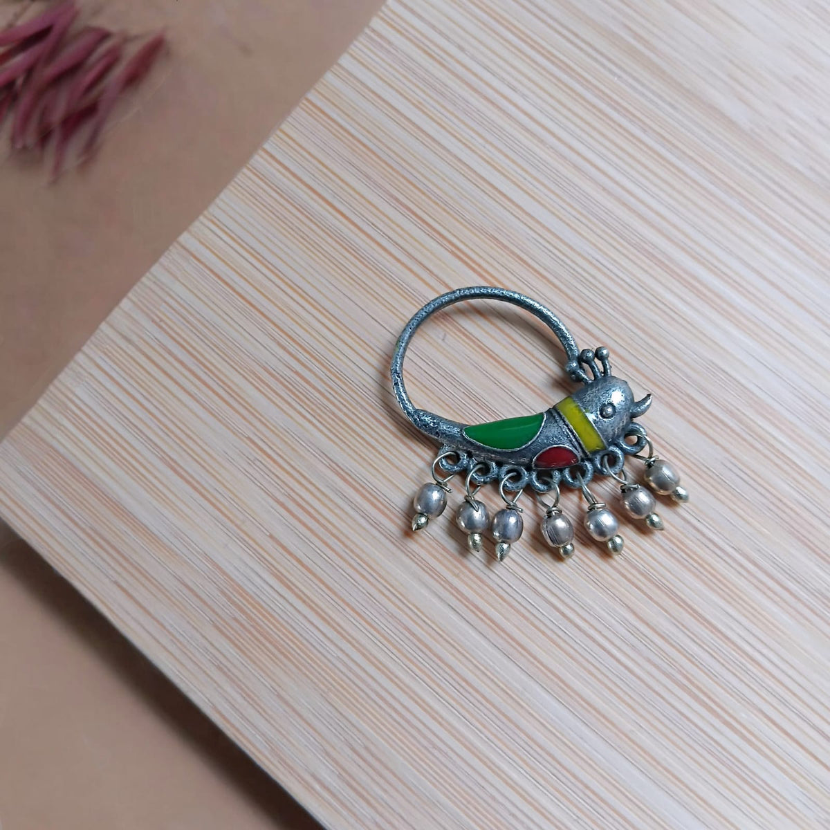 THARUNIYA ENAMEL ANTIQUE NOSE STUDS NS99