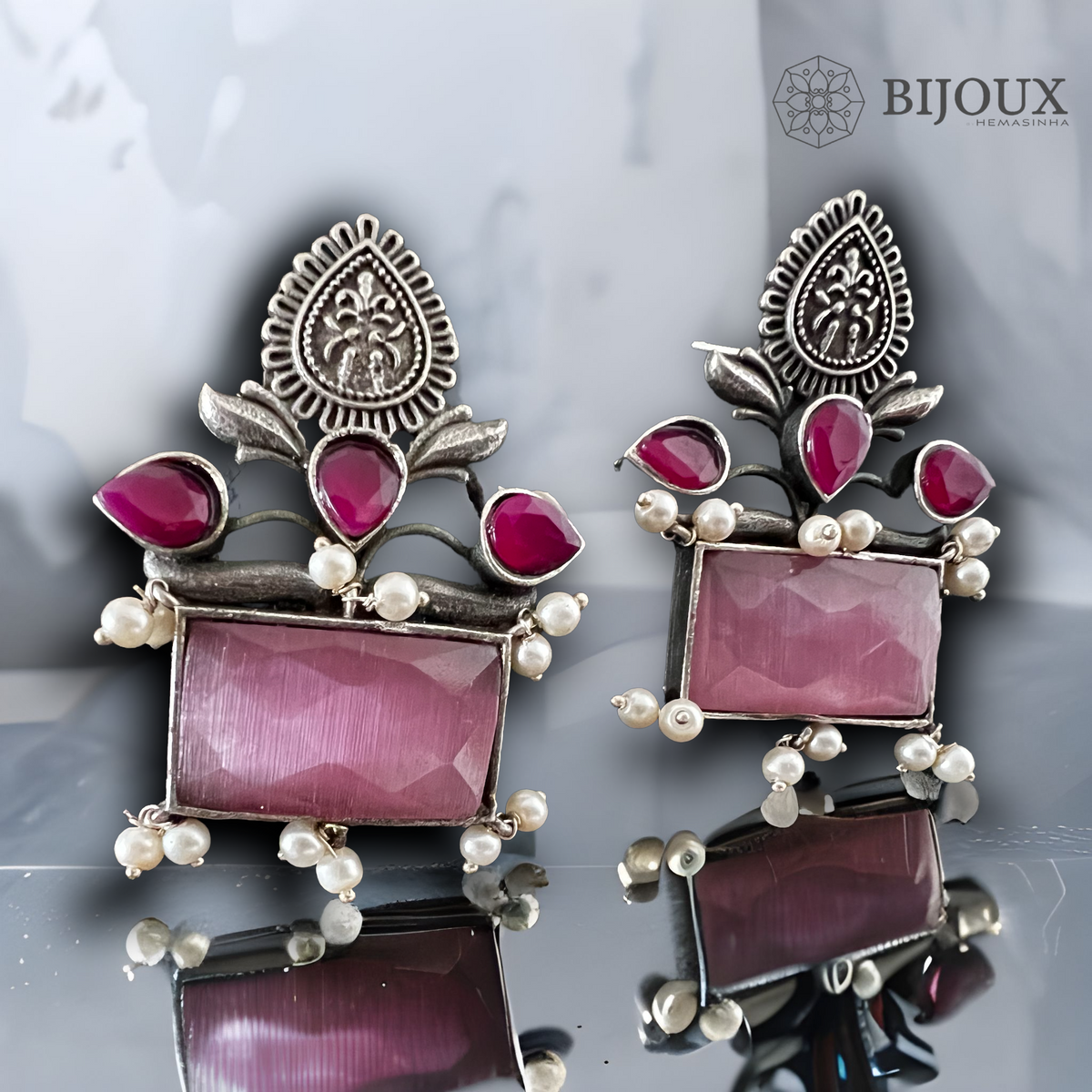 FOLIAGE SQUARE SILVER LOOK ALIKE STUDS ER262