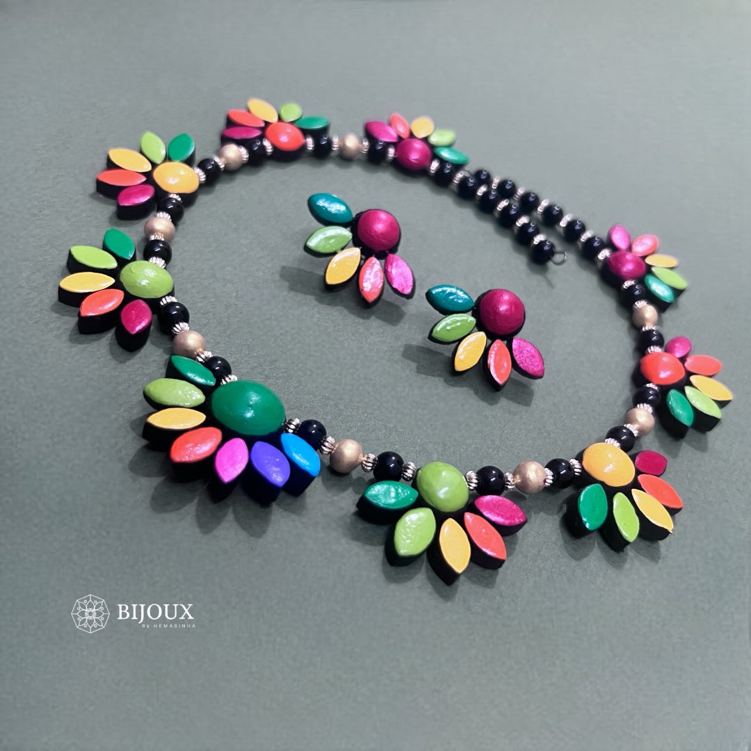 RAINBOW BLOOM TERRACOTTA HANDMADE NECKLACE WITH EARRINGS TR19