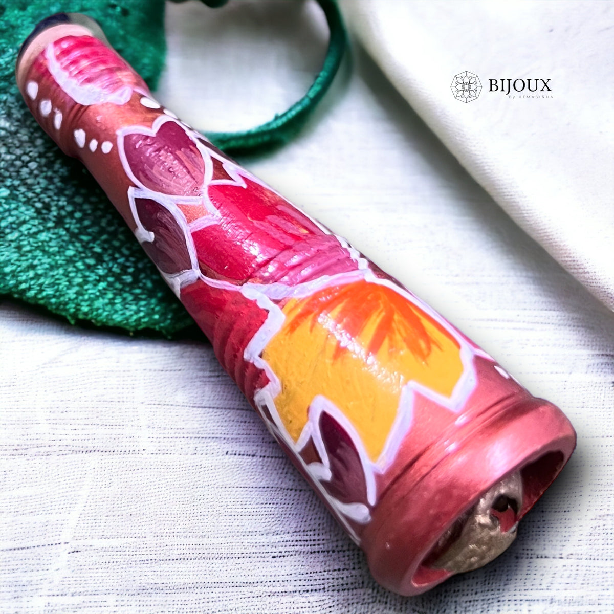 SODA SNUGGLE TERRACOTTA PENDANT WITH BLACK ROPE TR15