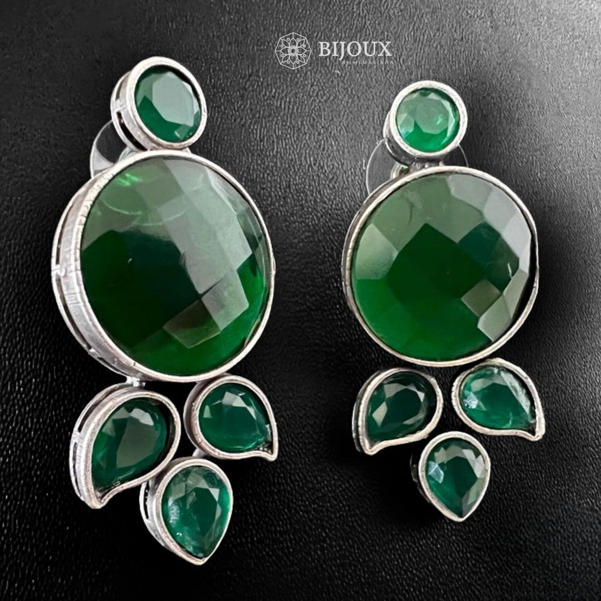 LEAFY ORBIT SILVER LOOK ALIKE ANTIQUE STUDS ER259