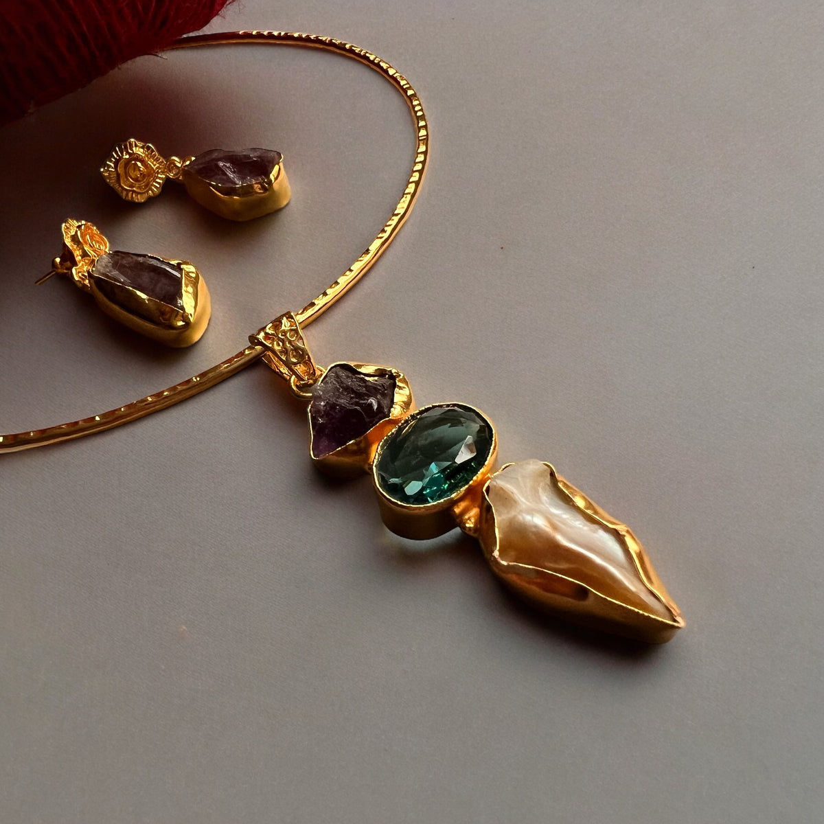 SOPHIA HANDMADE BIJOUX PREMIUM AND BIJOUX EXCLUSIVE HASLI WITH EARRINGS CH479