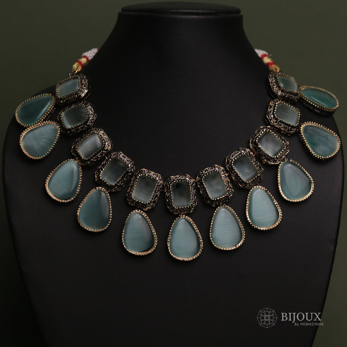 CAMEO VICTORIAN MONALISA SEMI HANDMADE NECKLACE NL41