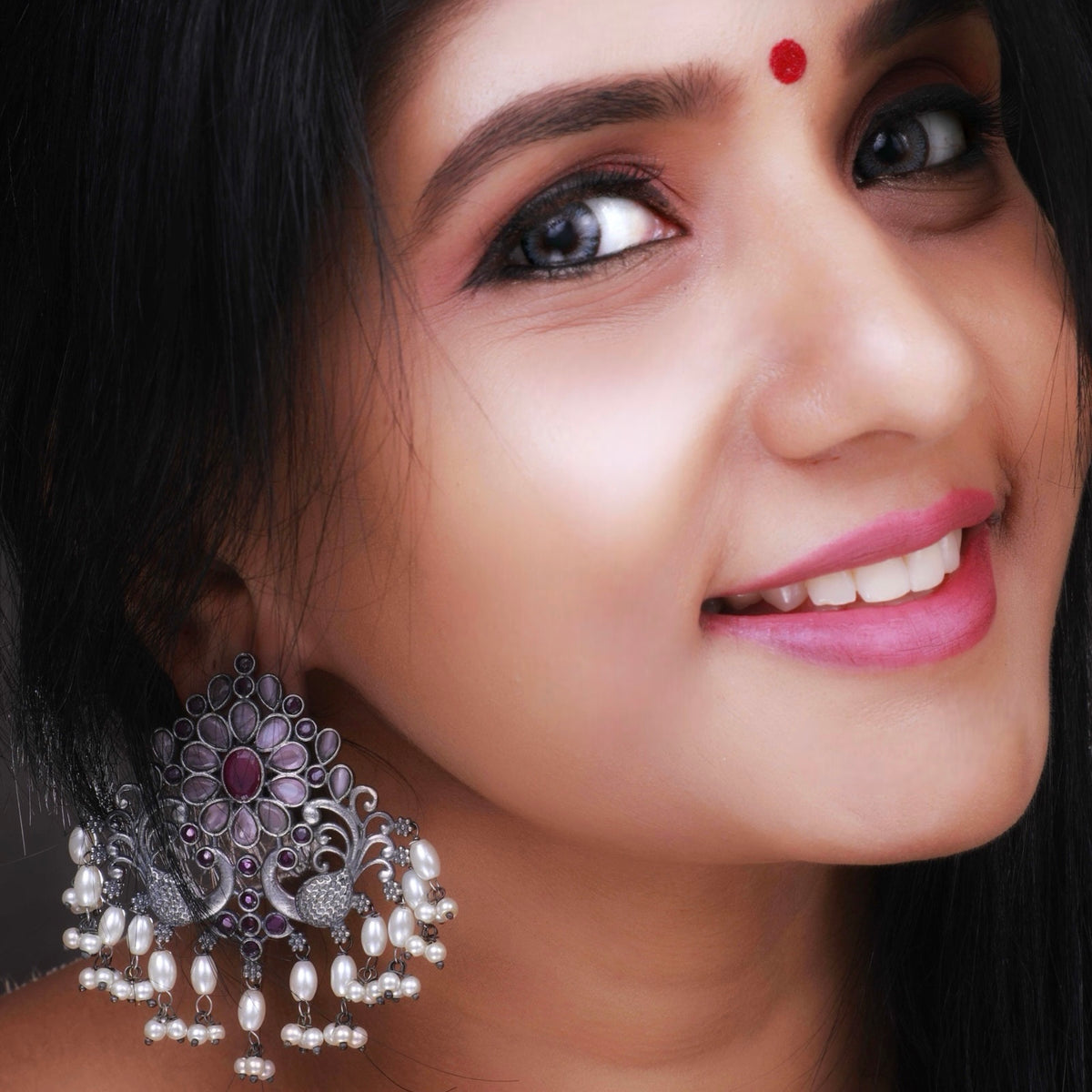 FLORAL FANTASY ANTIQUE SILVER LOOK ALIKE SEMI-HANDMADE EARRINGS ER53