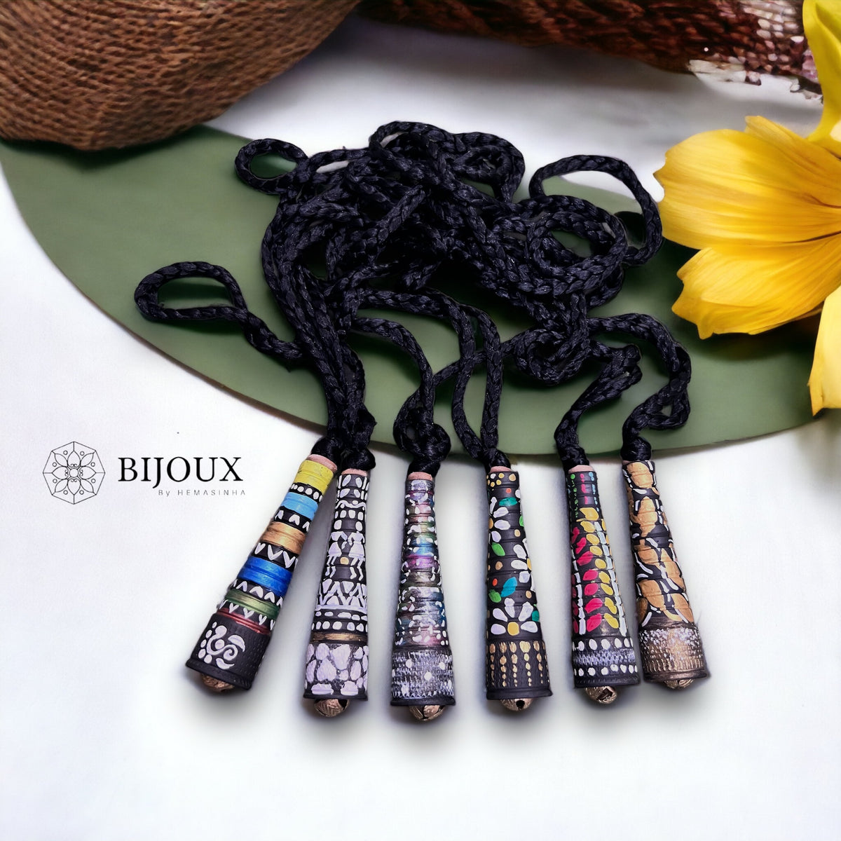 FROSTY FIZZ FRIEND TERRACOTTA PENDANT WITH BLACK ROPE TR16