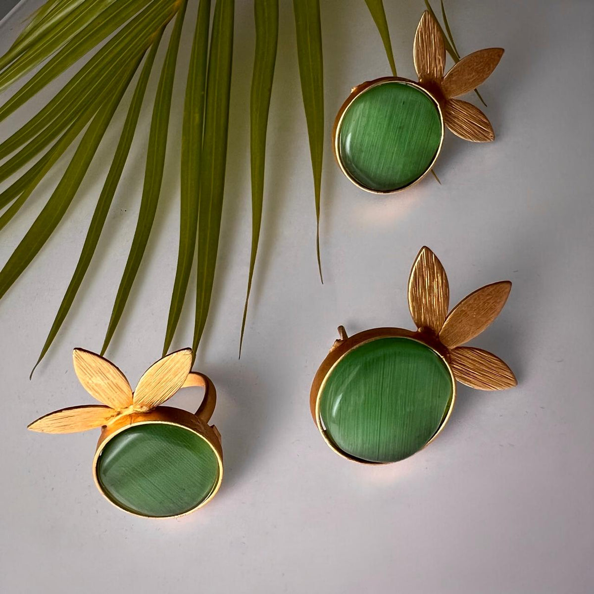 ROXANIA SET RING EARRING AND NECKLACE HANDMADE GOLD TONED PREMIUM NECKLACE/NECKPIECE EARRING SET NL30