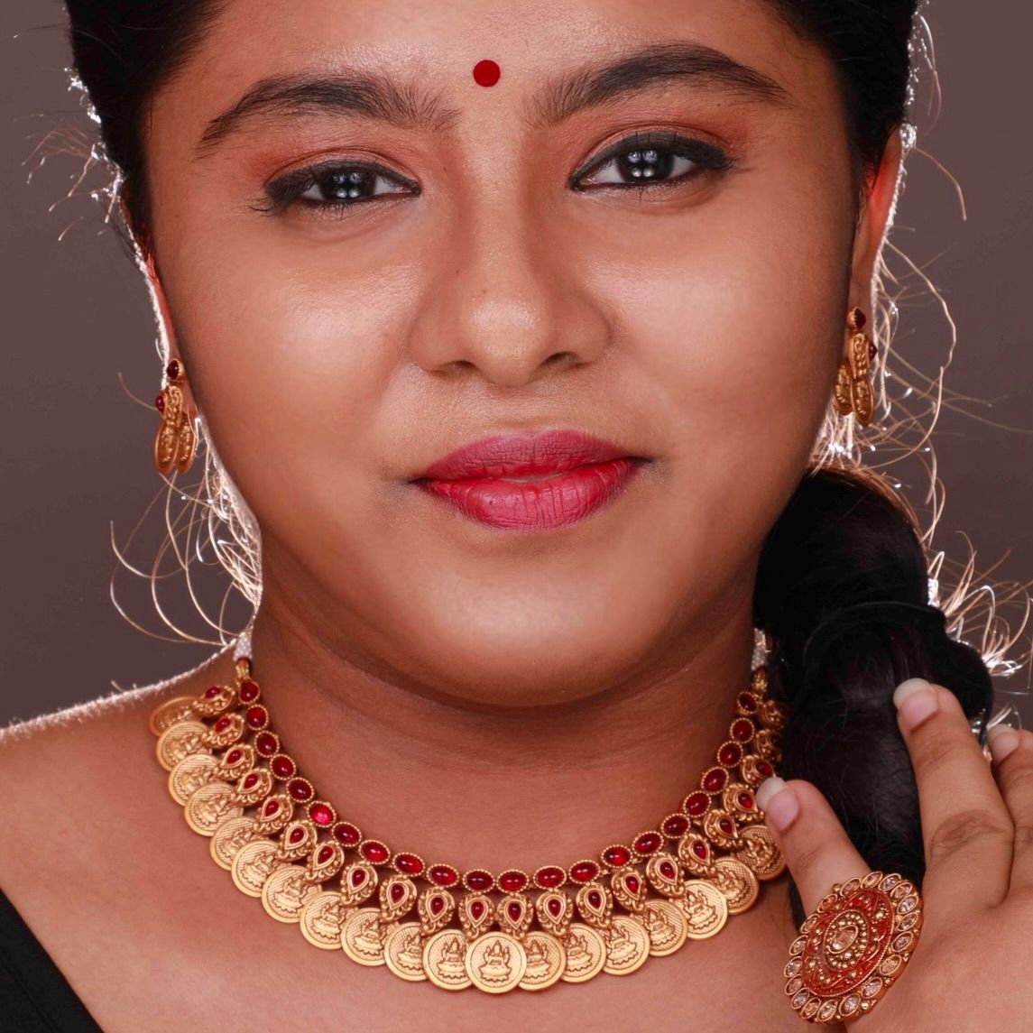 RITHIKA RUBY  GOLD TONED ANTIQUE FINISH TEMPLE NECKLACE WITH EARRINGS NL174