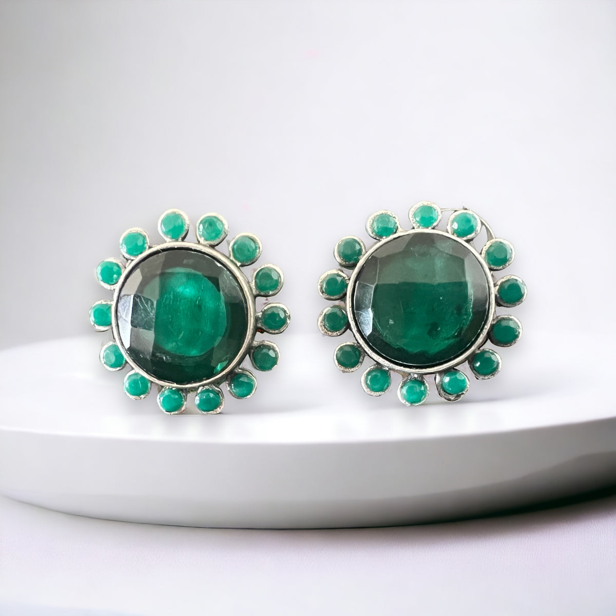 CUTY COLOUR STONE SILVER LOOK ALIKE SEMI-HANDMADE STUD ER260